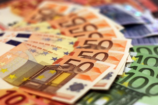 Pagamenti in contante, da gennaio la soglia passa da 2.000 a 1.000 euro 
