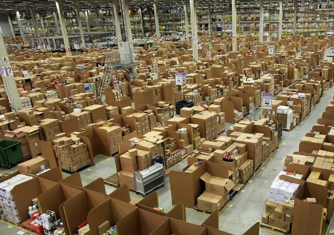 Amazon, 7,25 miliardi di ricavi in Italia. Pagate tasse per 345 milioni
