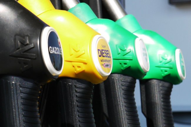 Cingolani: “Aumenti sui carburanti immotivati. Truffa colossale”