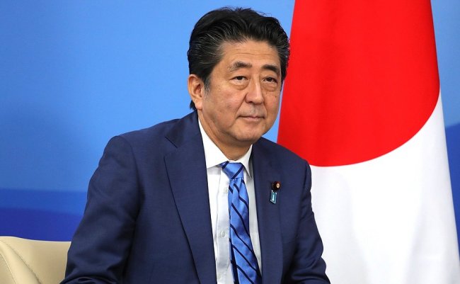 Addio all’ex premier e alla sua Abenomics