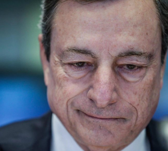 Draghi: “Mi dimetto. È venuto meno il patto di fiducia”