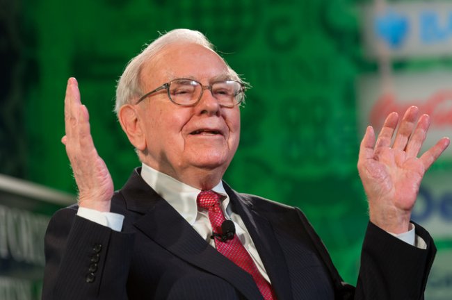 Warren Buffett, la mossa da 4 miliardi sui chip di Taiwan