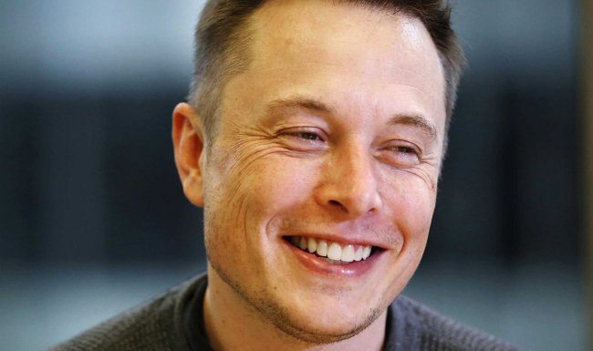 Perché Elon Musk flirta con Matteo Salvini?